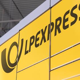 LP EXPRESS logotipas ant paštomato